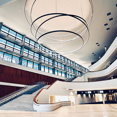 CCH Eingangshalle / CCH entrance hall CCH Eingangshalle / CCH entrance hall